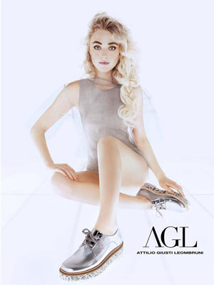 Dakota Fanning AGL celebrity fashionation